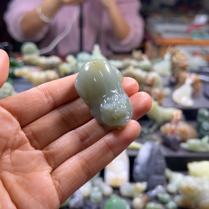 和田玉颈饰未镶嵌