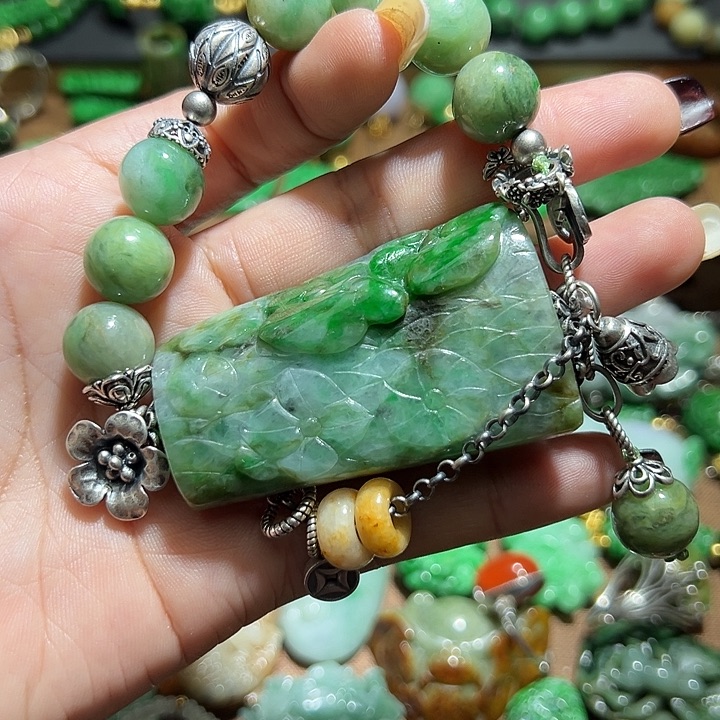 翡翠手串银S925镶嵌翡翠手串