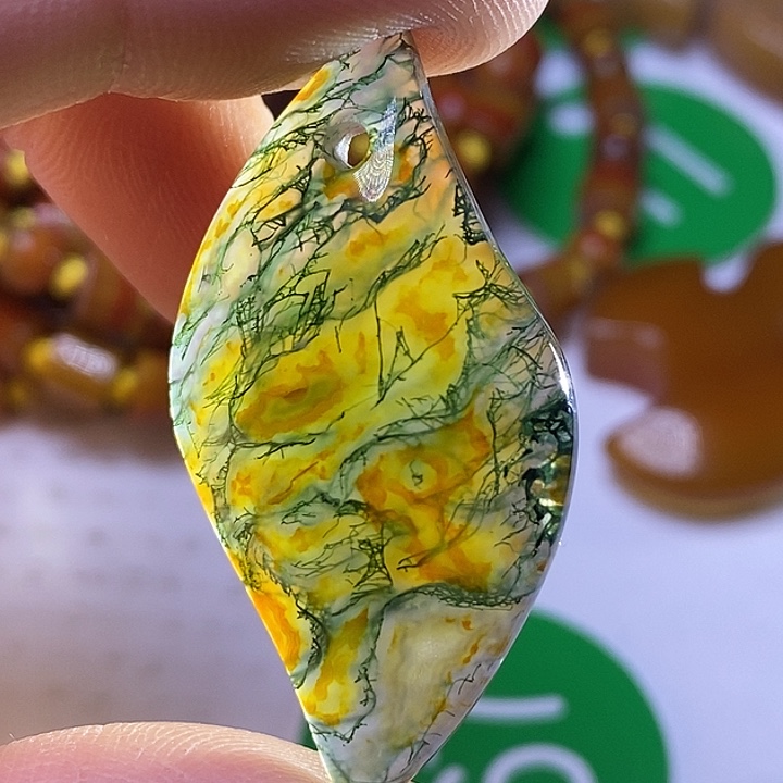 玛瑙/玉髓颈饰未镶嵌