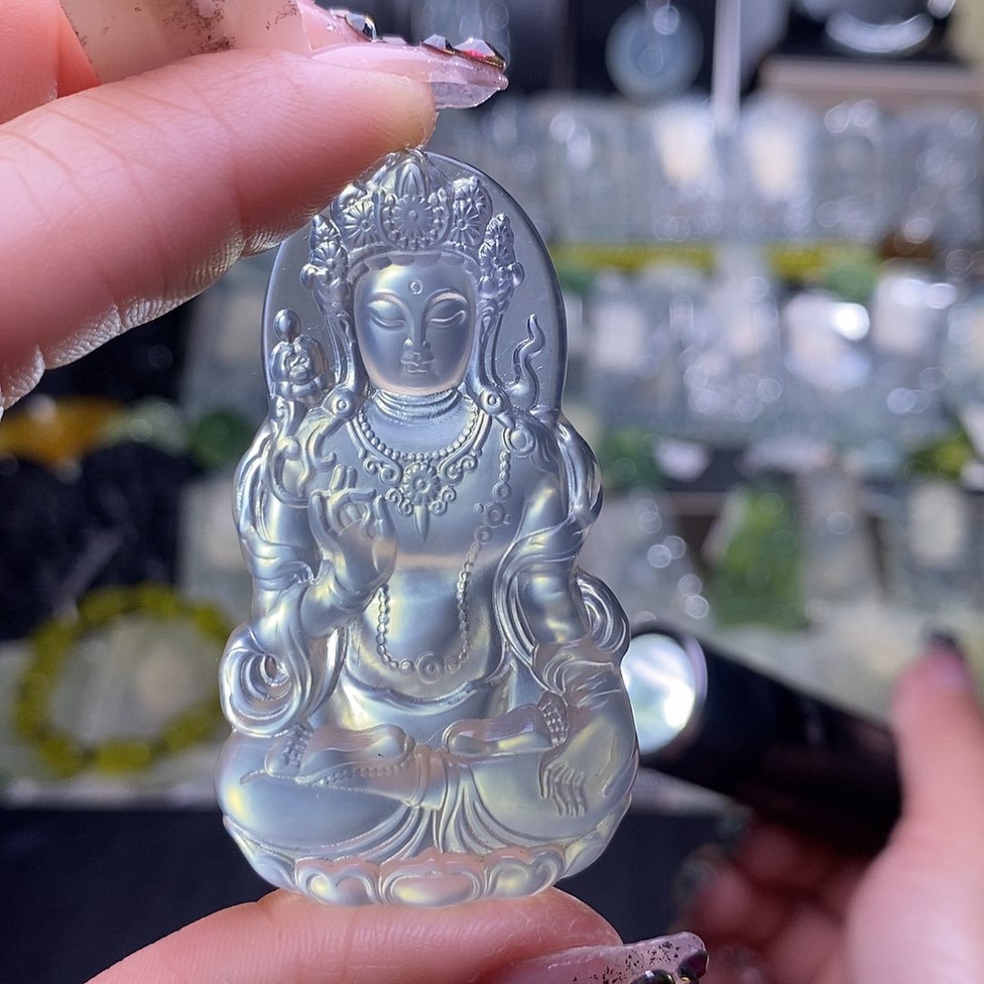 蛇纹石玉颈饰未镶嵌L**。