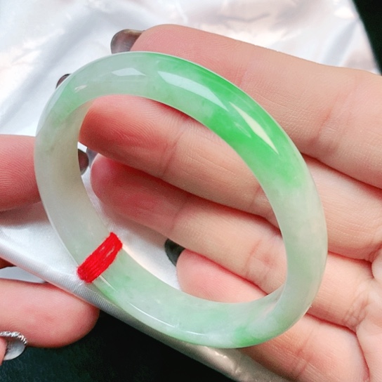 未镶嵌手镯翡翠贵妃1184