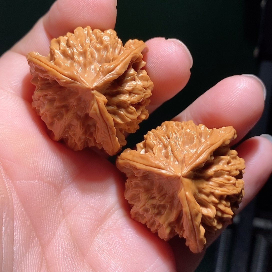 文玩核桃把件39秦闷三棱全品