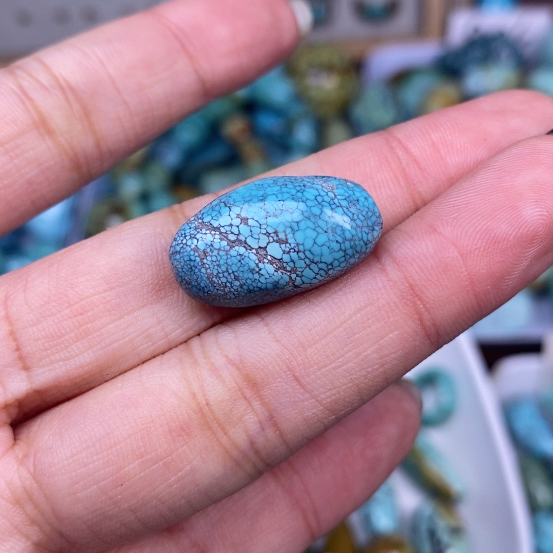 绿松石未镶嵌挂件