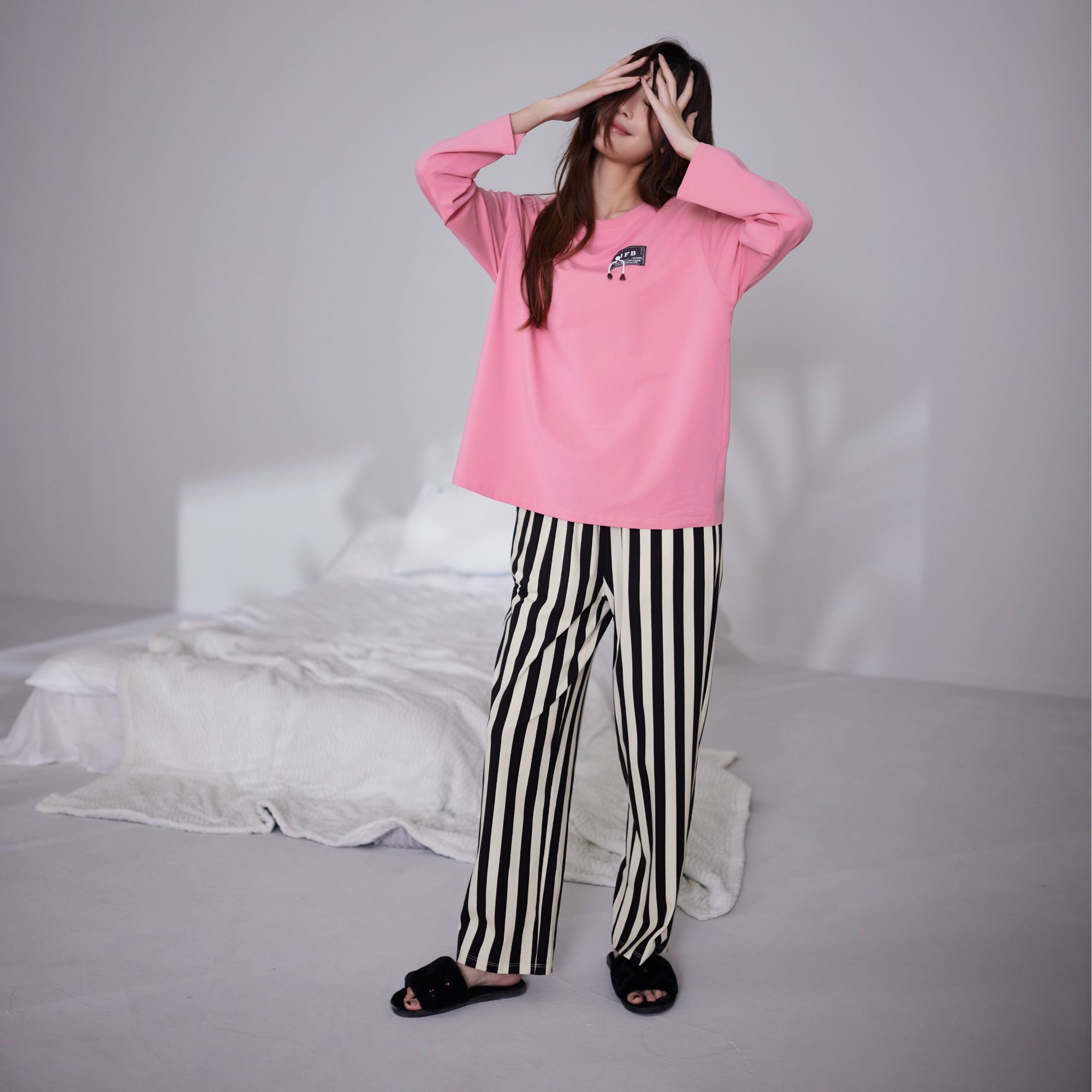 2025外穿家居服休闲外穿撞色轻时尚秋冬极简针织