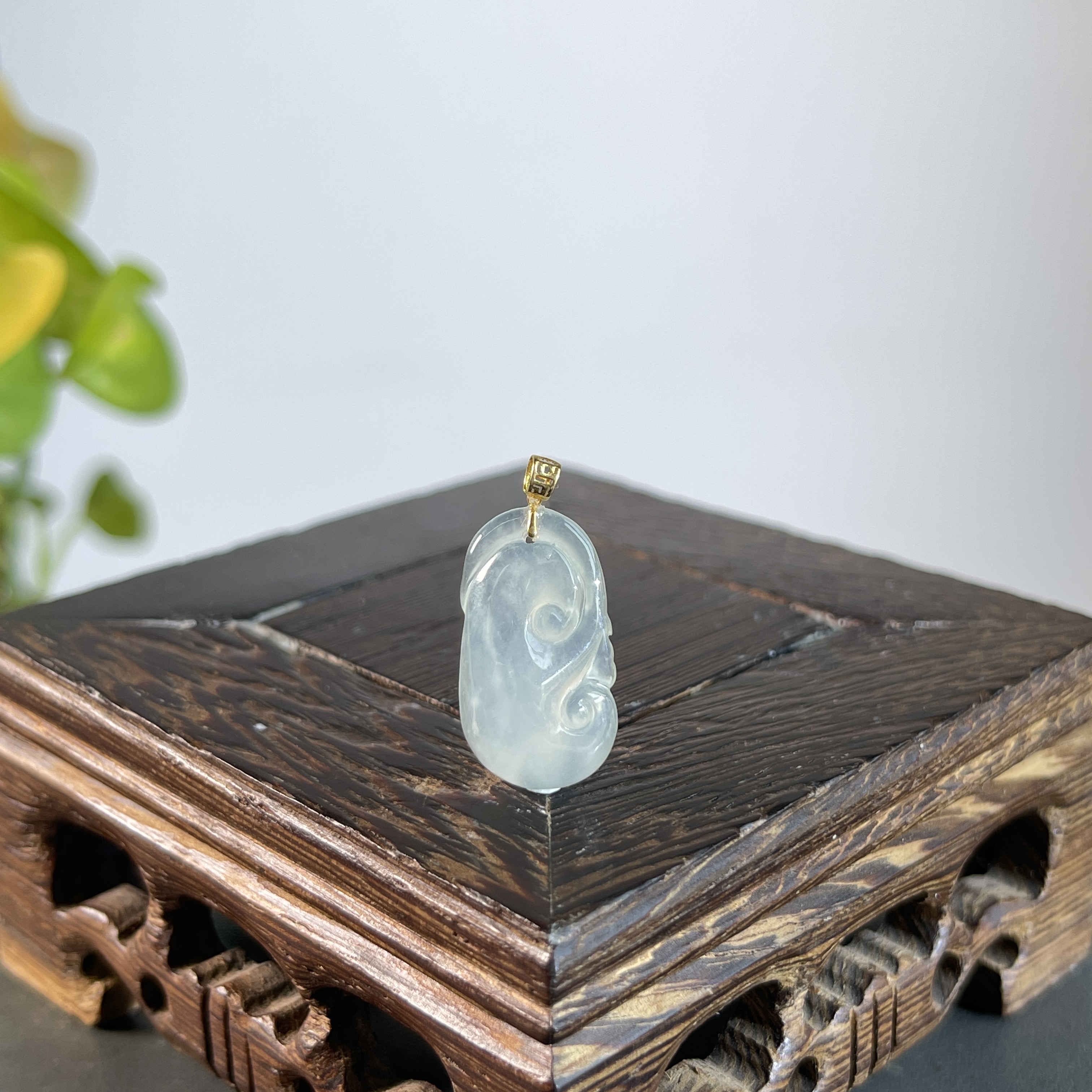 JGB29-30   天然缅甸A货翡翠  18K扣头如意