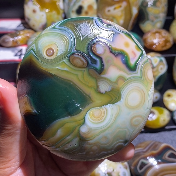 未镶嵌玛瑙/玉髓珠宝奇石