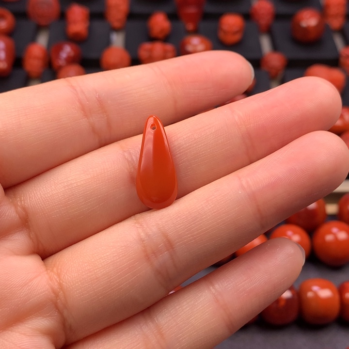 南红玛瑙未镶嵌卡子8.6×19.8原矿