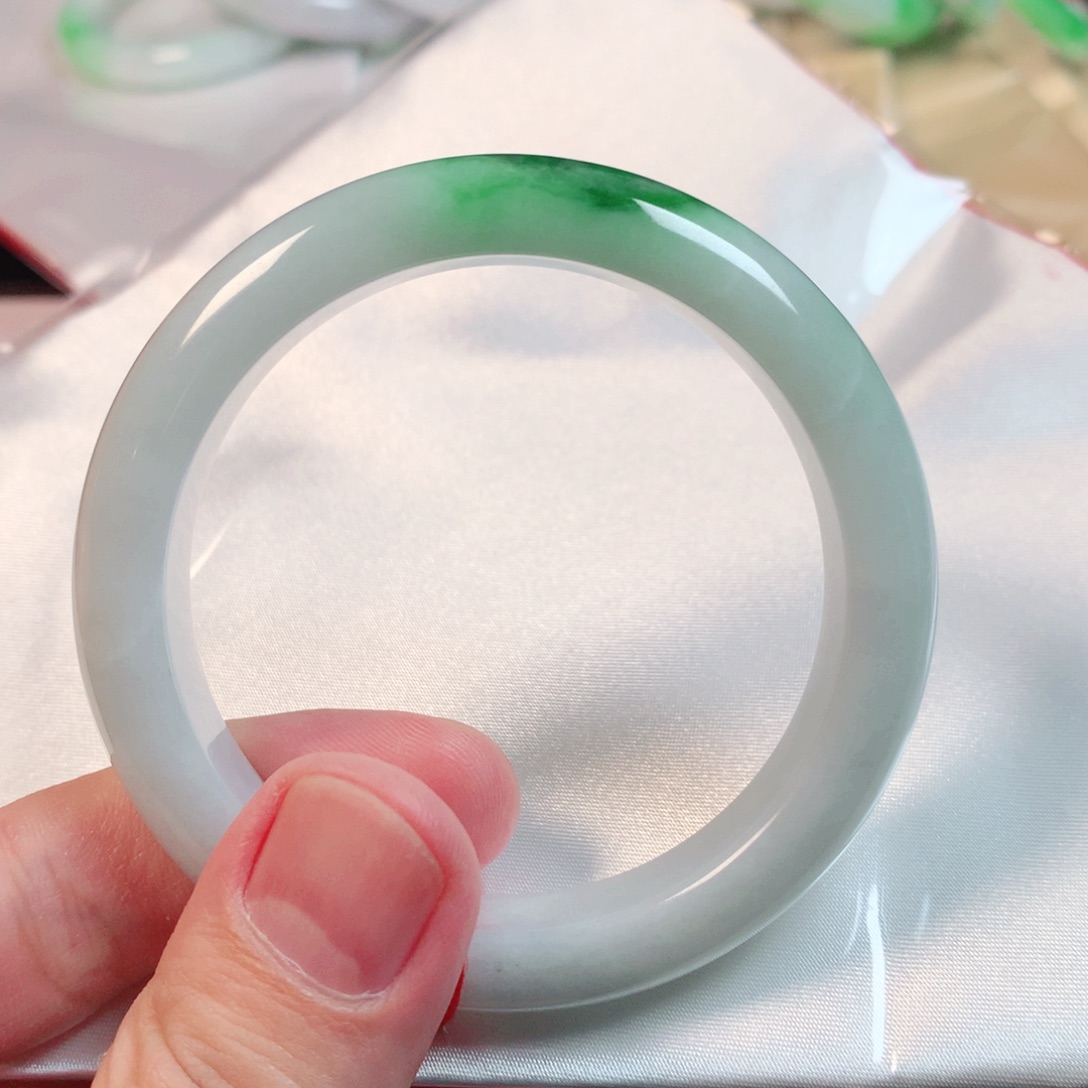 翡翠手镯未镶嵌翡翠手镯1420