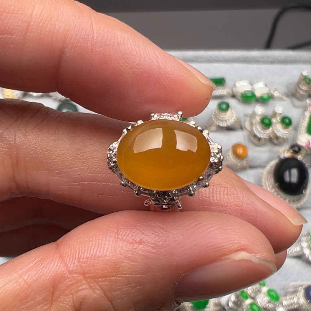 定制翡翠未镶嵌A货