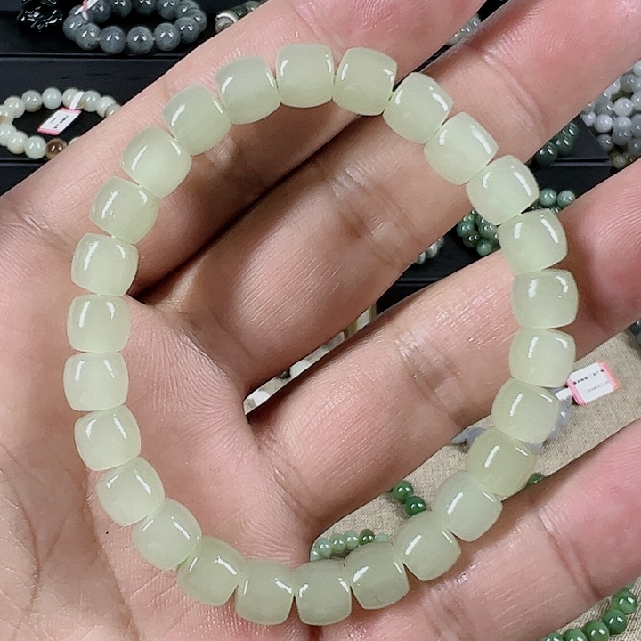 透闪石质玉手串未镶嵌