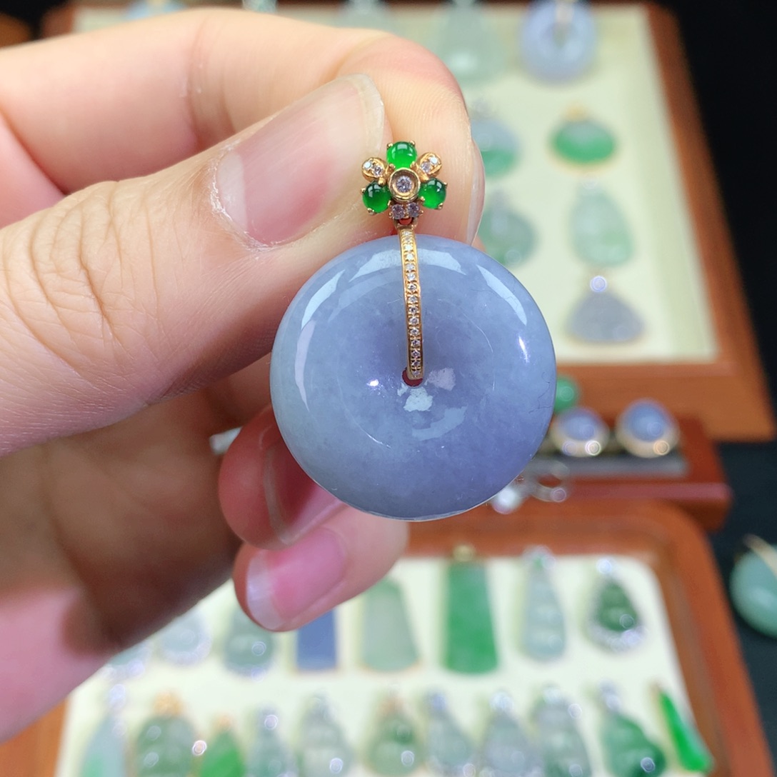 翡翠颈饰18K金镶嵌天然a货翡翠吊坠