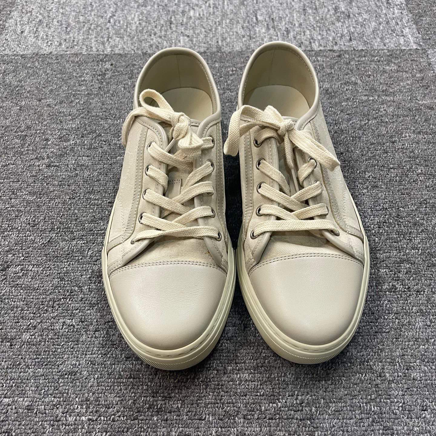 95新 GUCCI/古驰 暗纹logo满印休闲板鞋/6.5码/DY216492