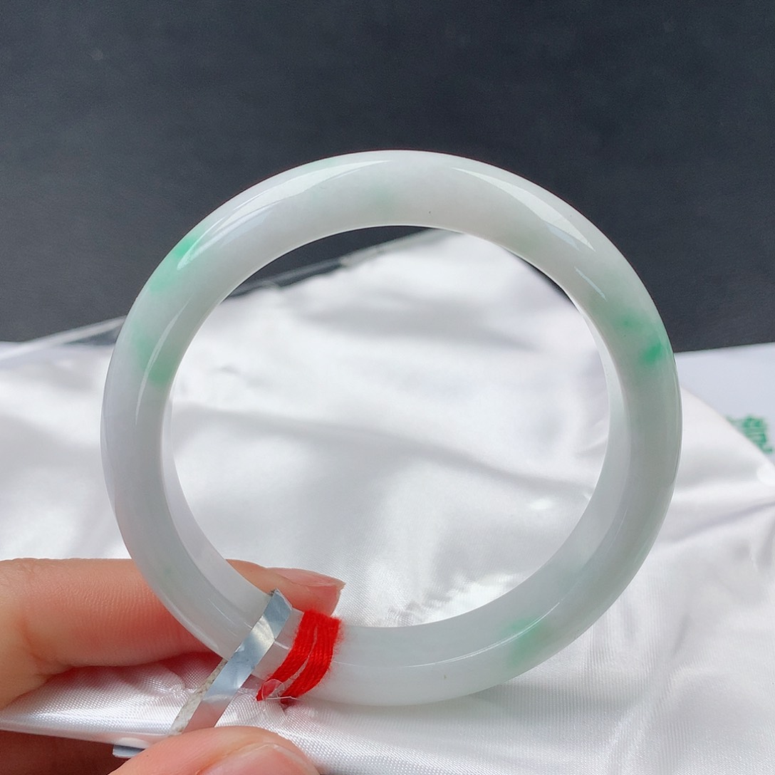 翡翠手镯未镶嵌33正54.5