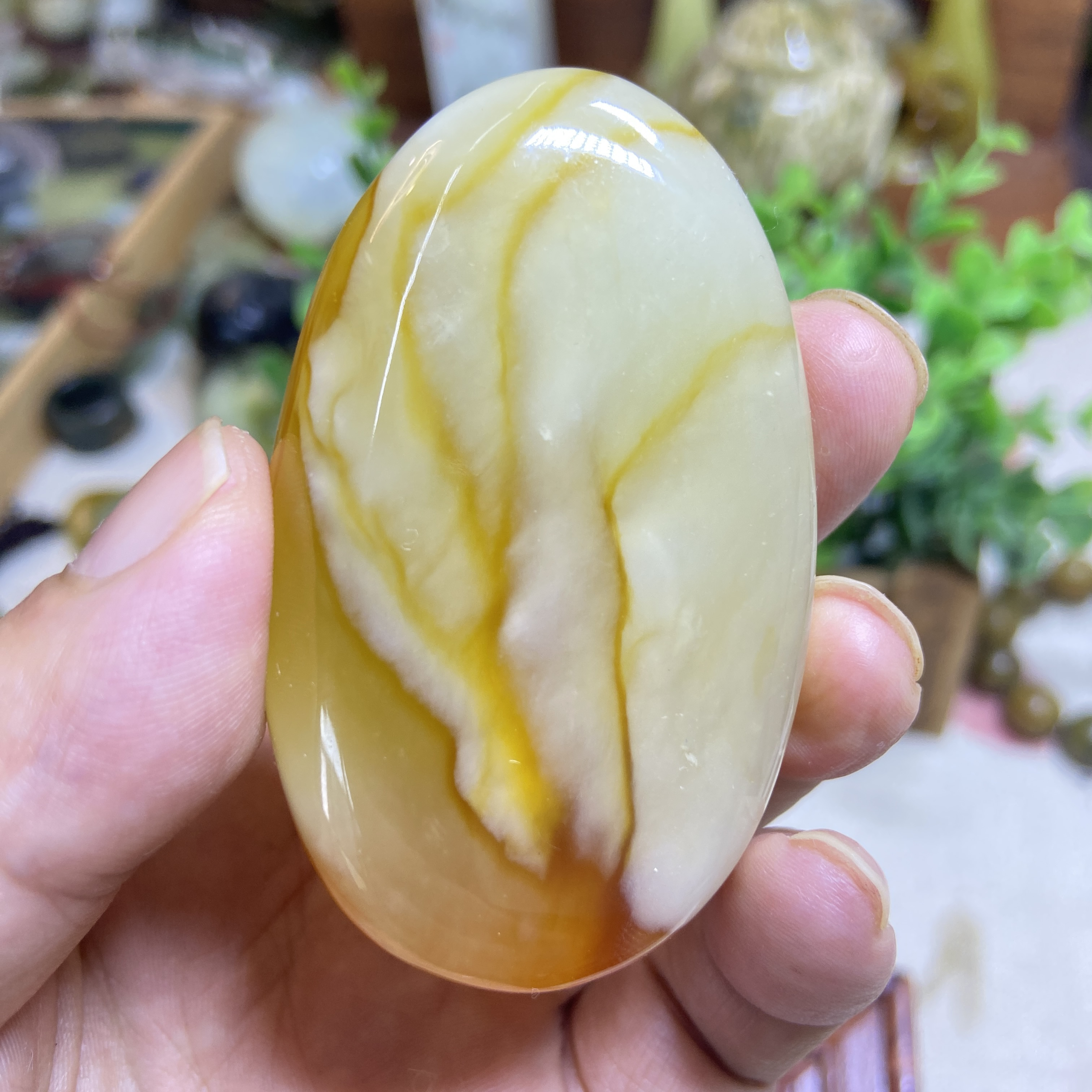 岫玉俏色巧雕花玉精美无事牌手把牌大气料子好