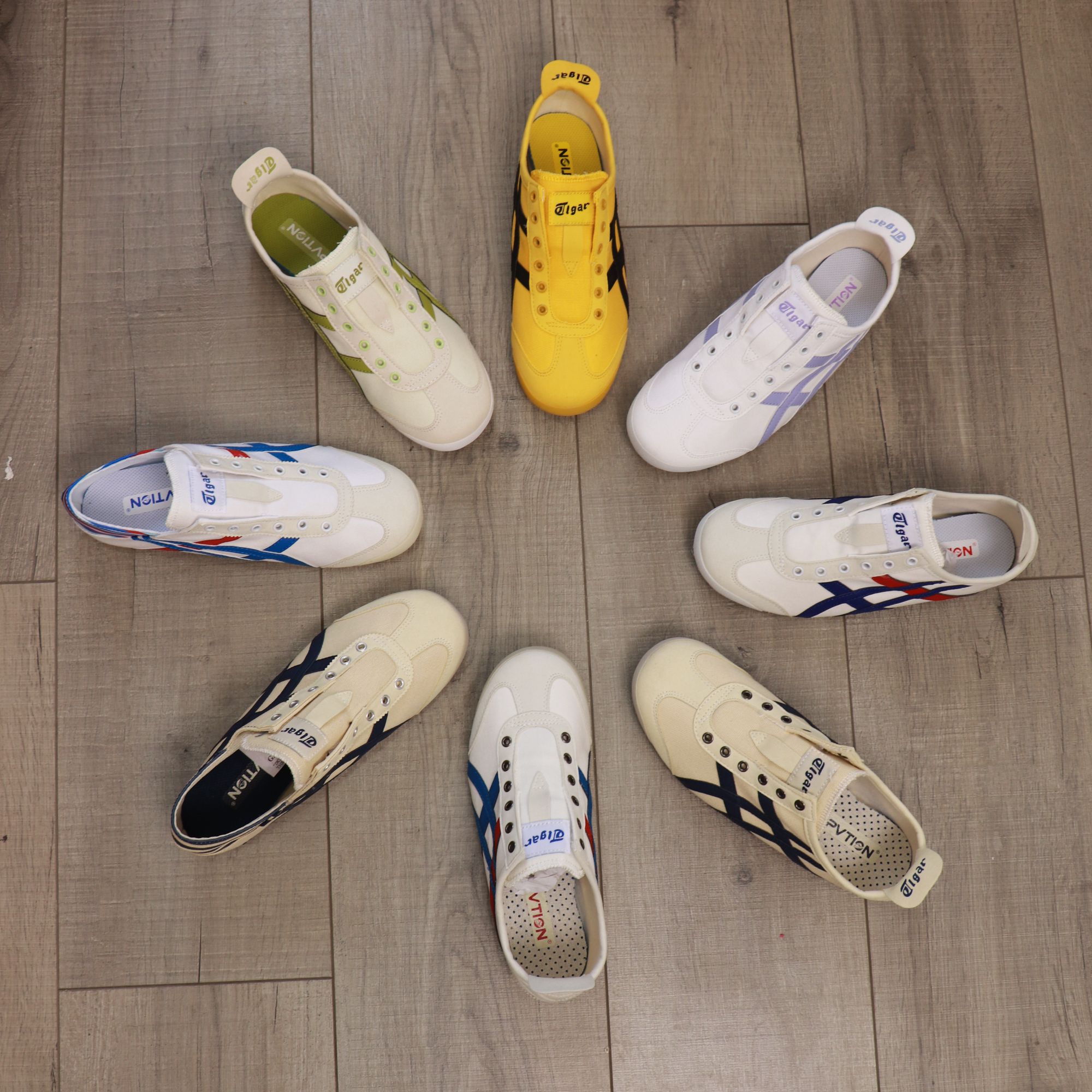 情侣款帆布鞋春季新款一脚蹬ins休闲鞋百搭懒人鞋时尚软底运动鞋