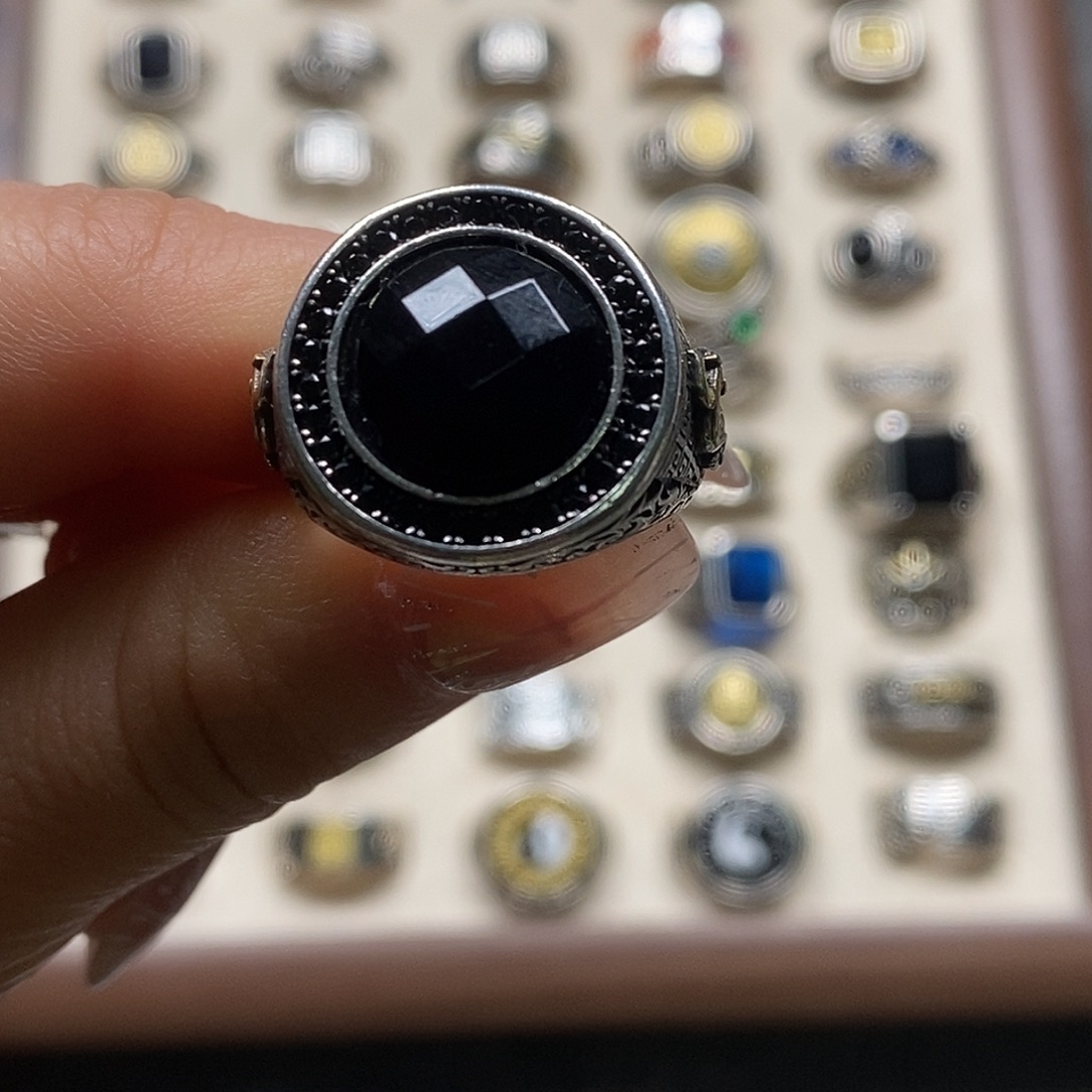 大理石磁石直播间里