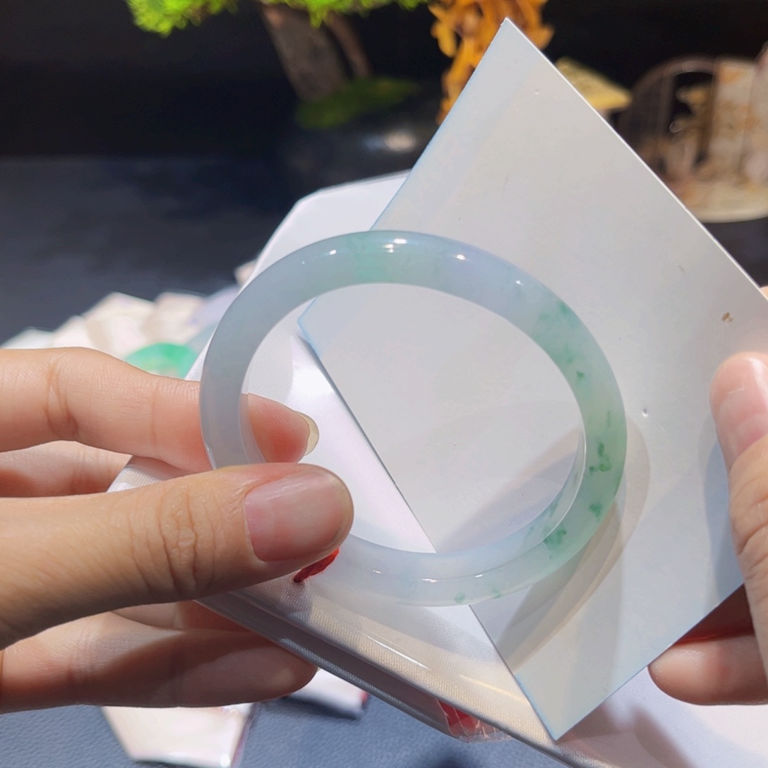 未镶嵌手镯翡翠55贵妃