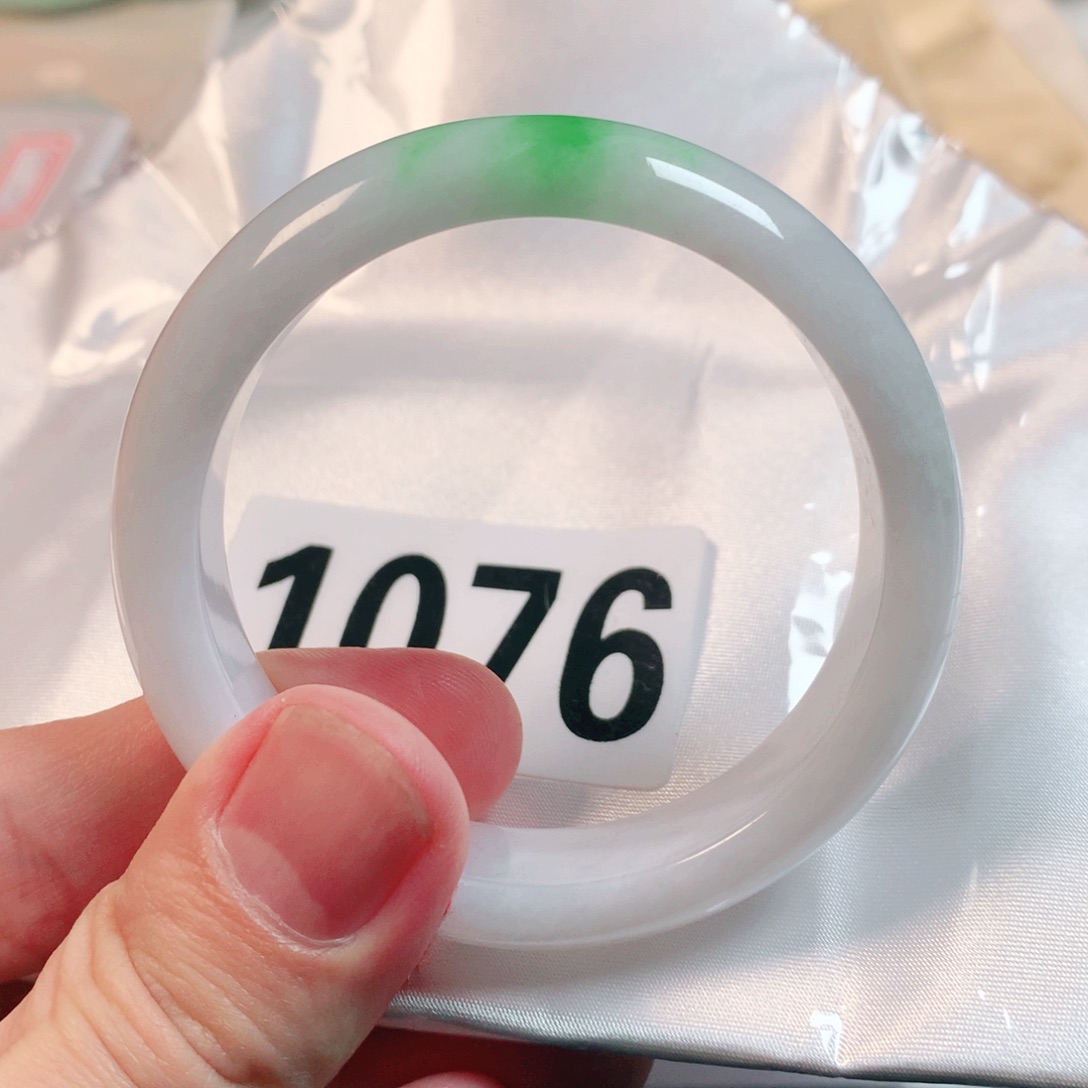 翡翠手镯未镶嵌q****蓝翡翠手镯1076