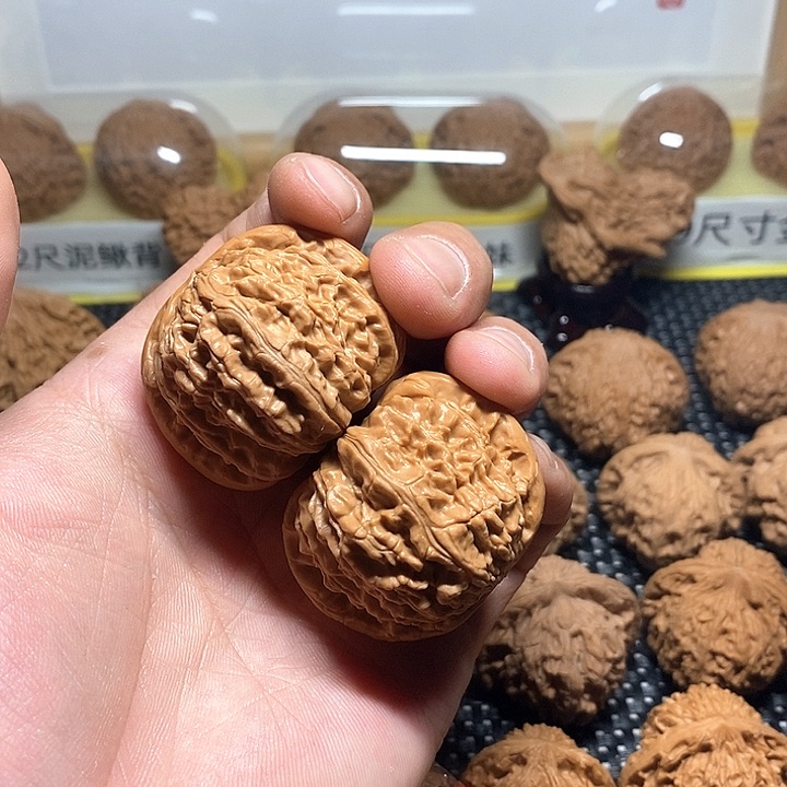 我**方白狮子文玩把件0886