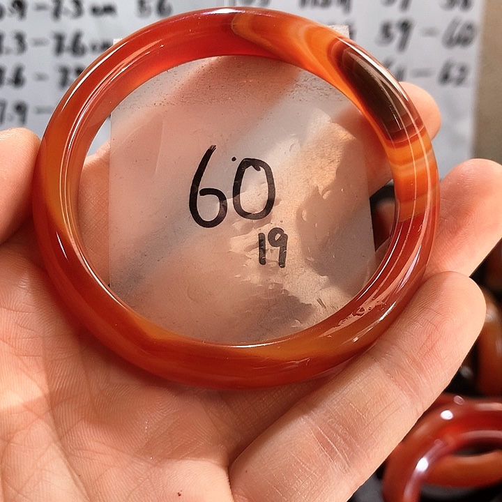 玛瑙/玉髓手镯未镶嵌