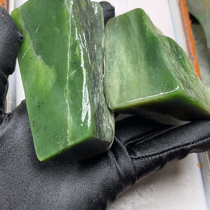 未镶嵌和田玉珠宝奇石