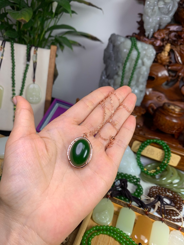 碧玉阳绿吊坠福利