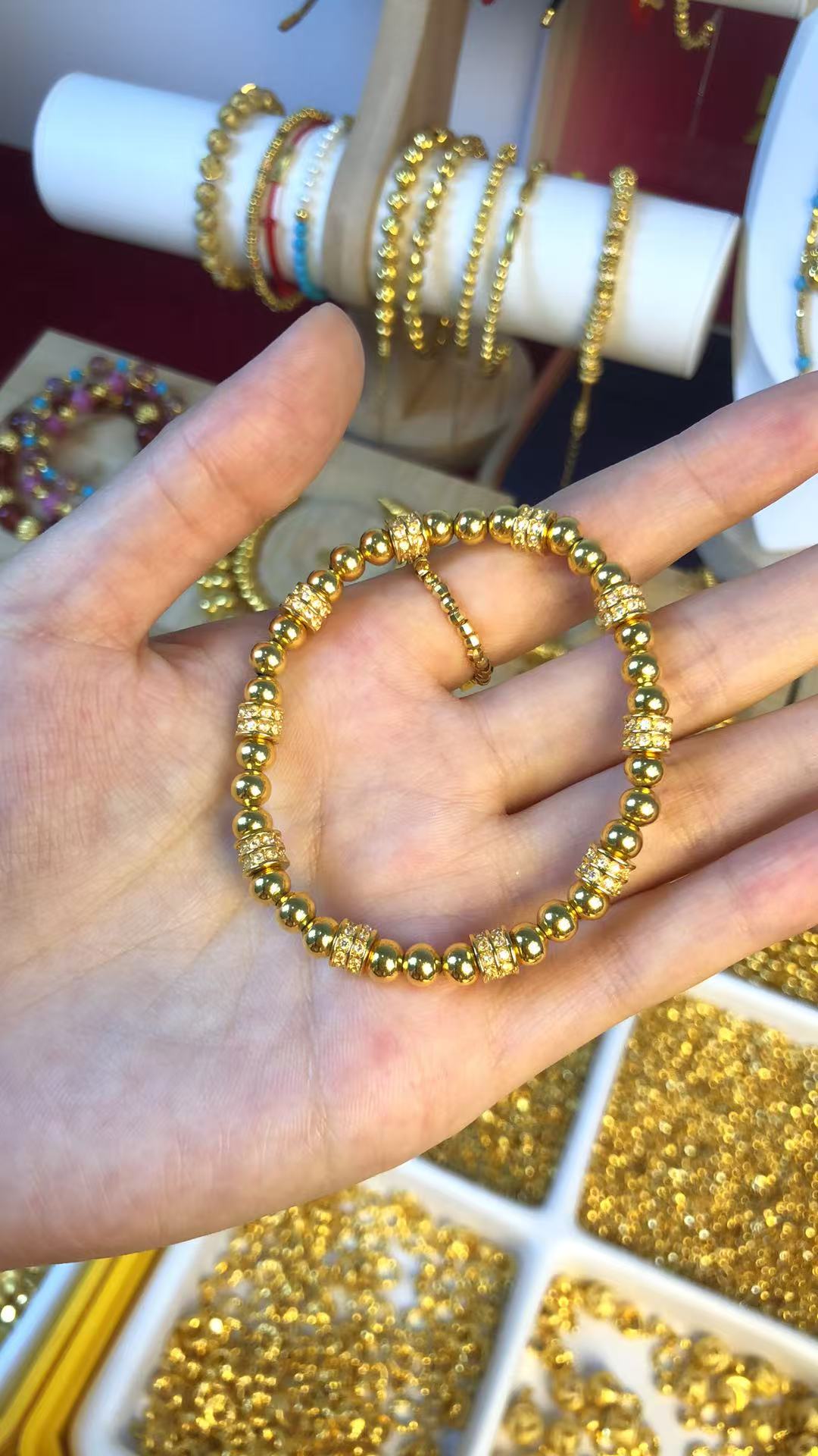 直播DIY亮面跑环手链时尚百搭