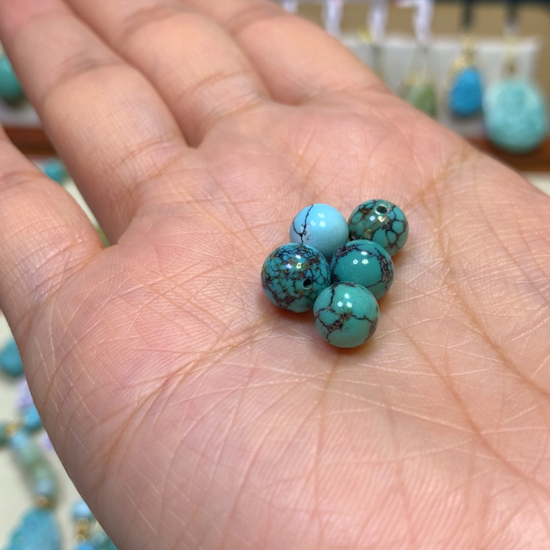 绿松石配饰未镶嵌