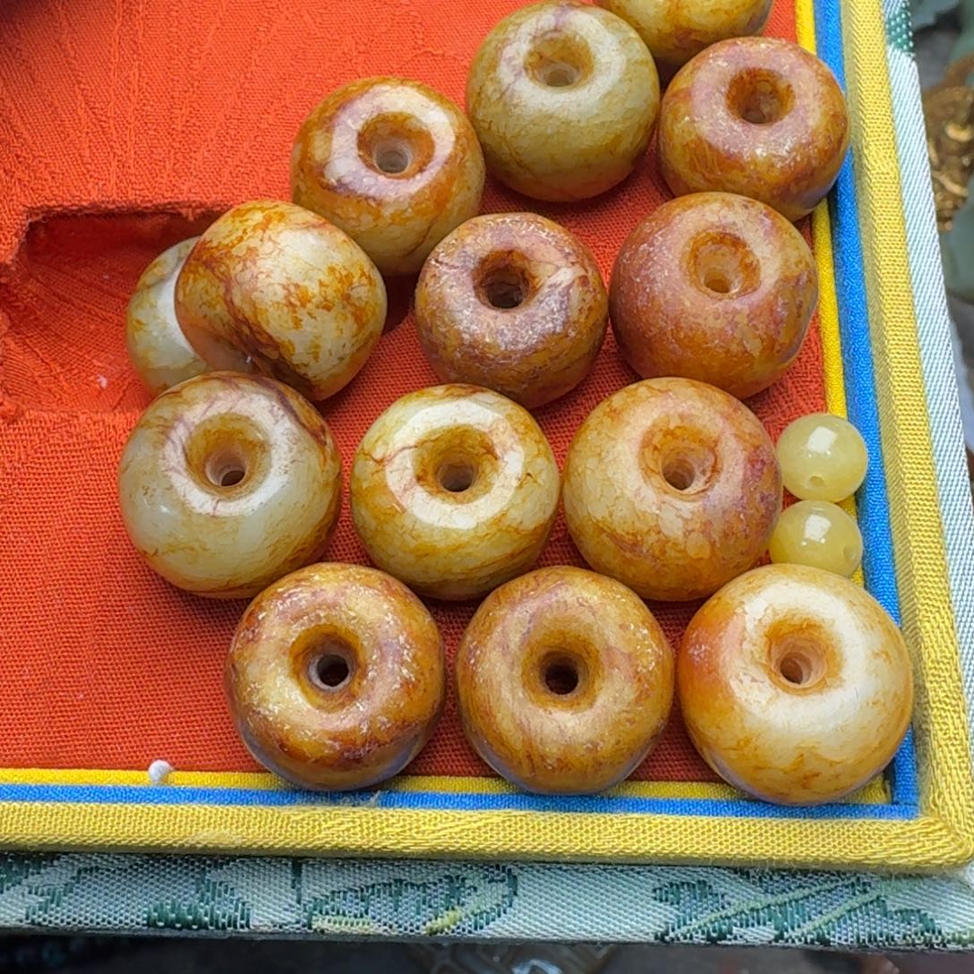 天***子和田玉（糖玉）未镶嵌挂件