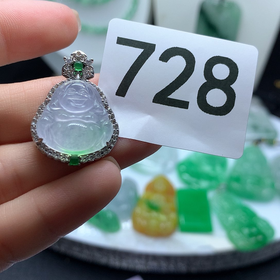 翡翠吊坠(赠链)未镶嵌