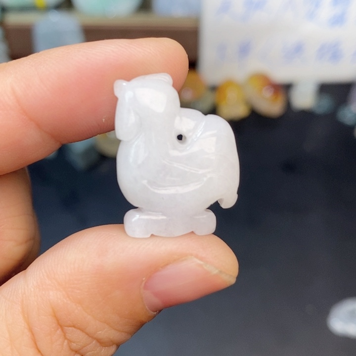 翡翠颈饰未镶嵌鸡