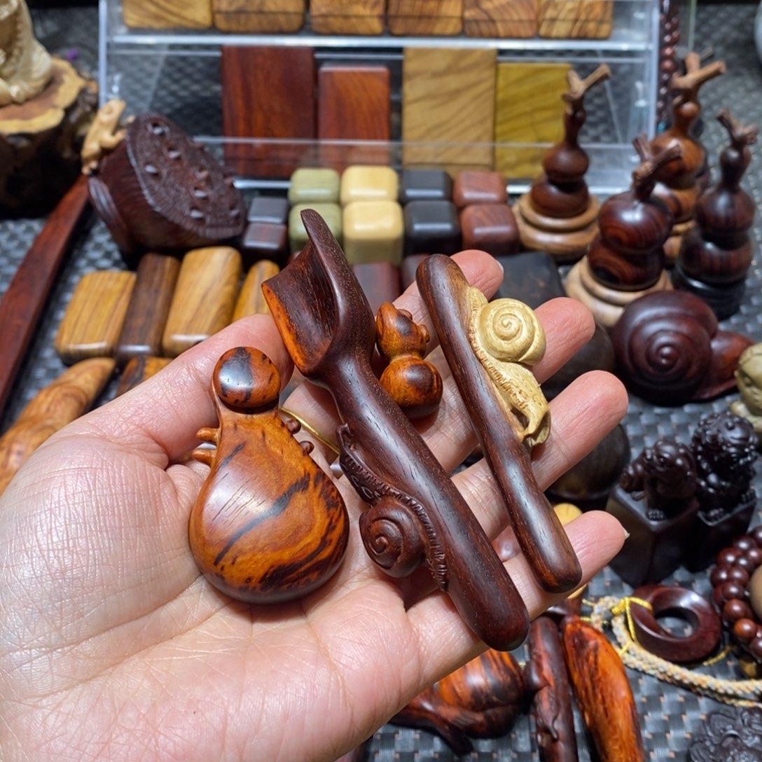 檀香紫檀（小叶紫檀）已**银