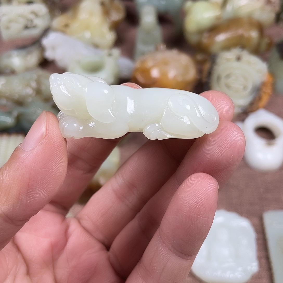 和田玉挂件未镶嵌