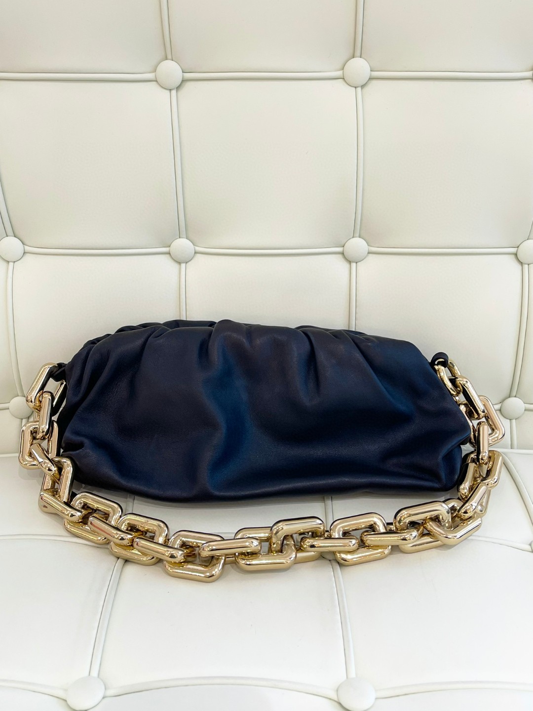 95新 BOTTEGA VENETA/葆蝶家 118200 BV大号链条云朵包