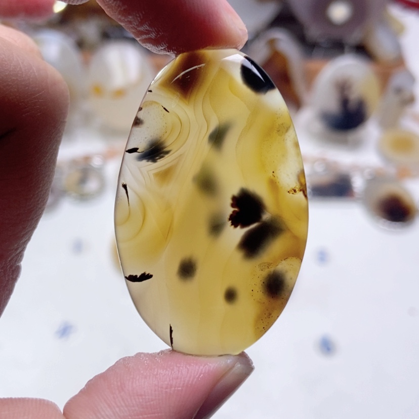 【闪购商品】玛瑙/玉髓颈饰未镶嵌