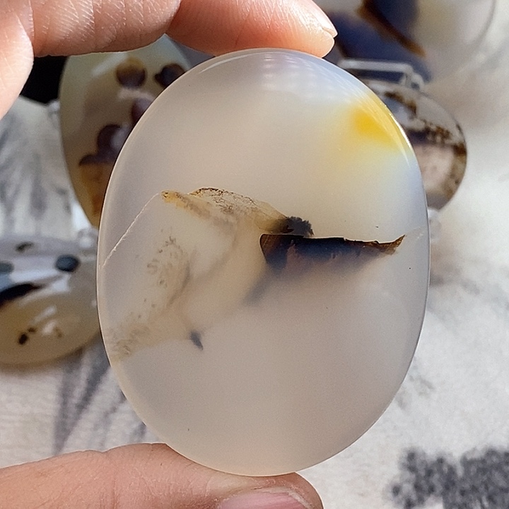 玛瑙/玉髓颈饰未镶嵌