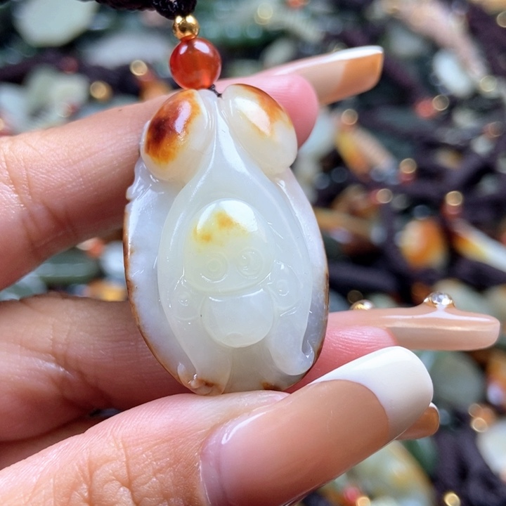 和田玉颈饰未镶嵌