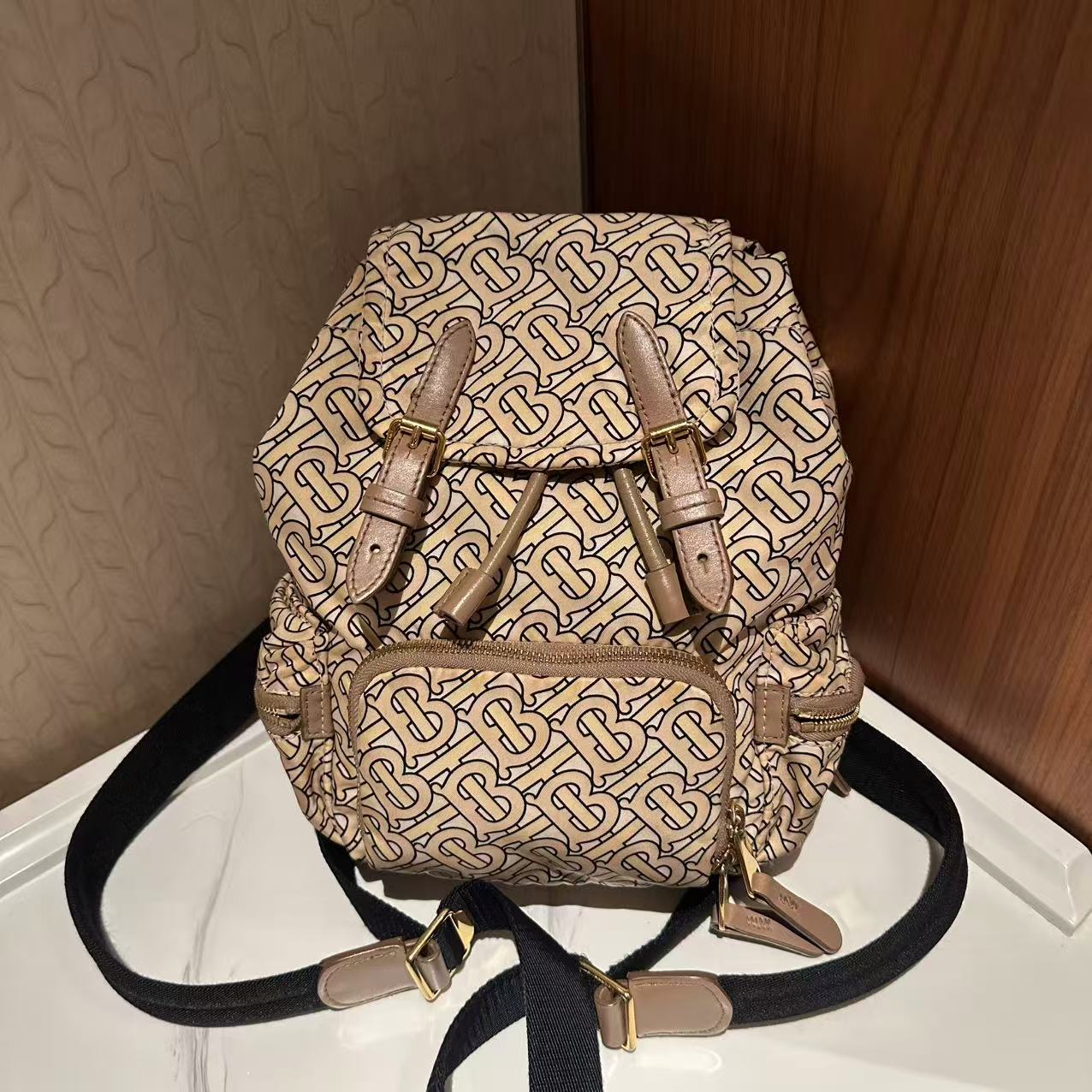95新 BURBERRY/博柏利 乱乱子中古/女士/双肩包/117797