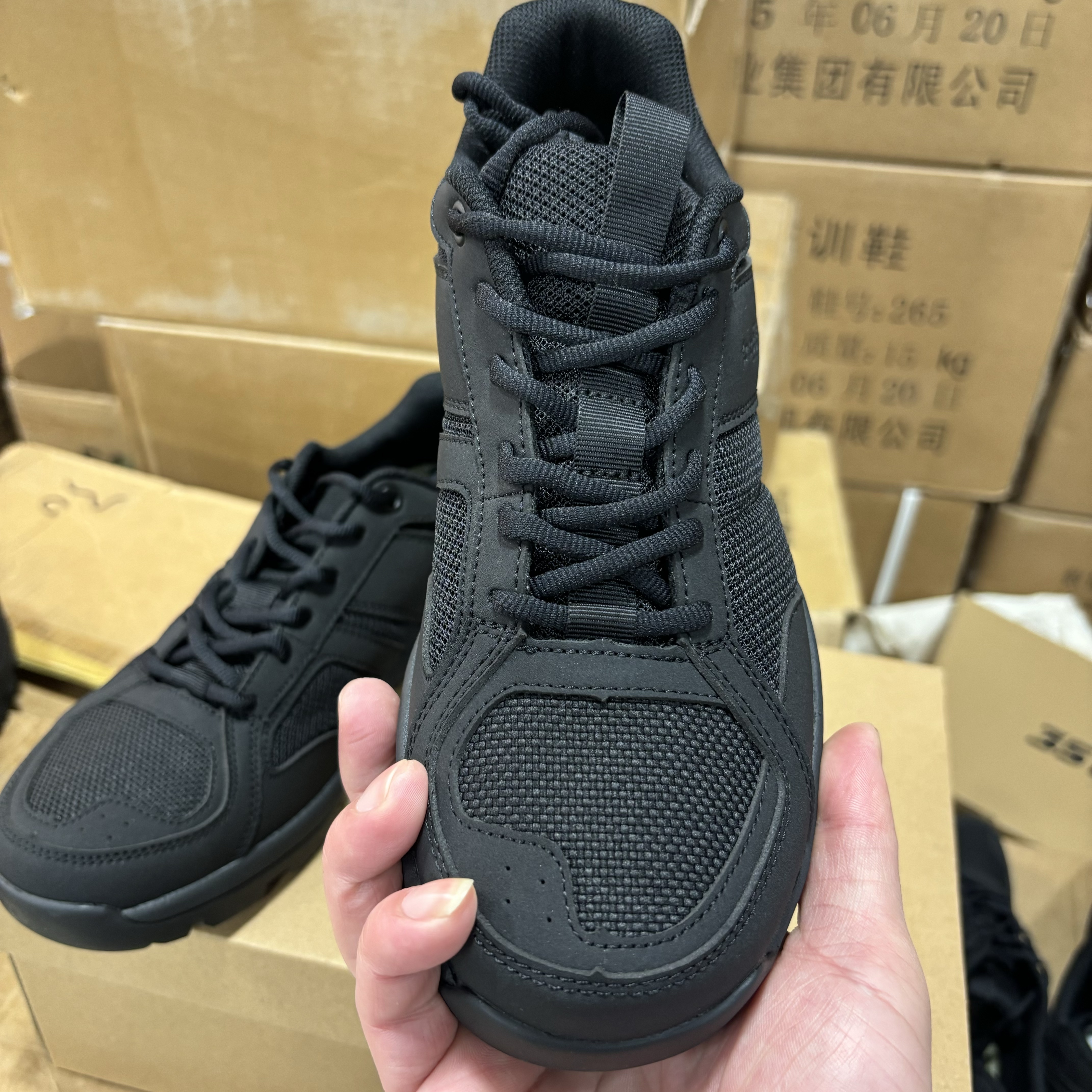 02-5黑色空飞行鞋