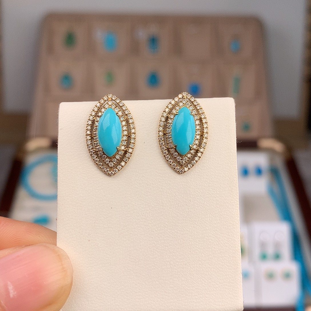 绿松石18K金镶嵌耳饰