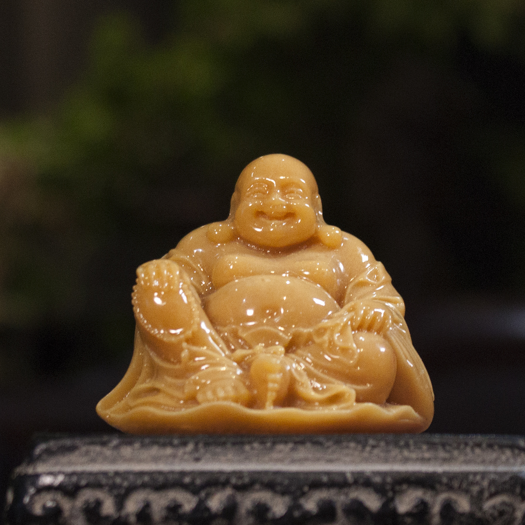 中式禅意笑佛大肚弥勒佛佛像桌面摆件茶宠仿玉石黄龙玉工艺品