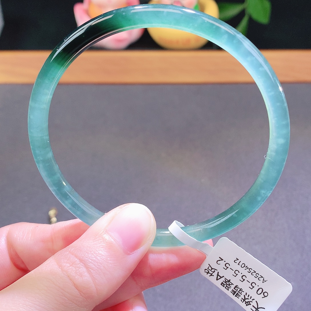 翡翠未镶嵌手镯天然翡翠