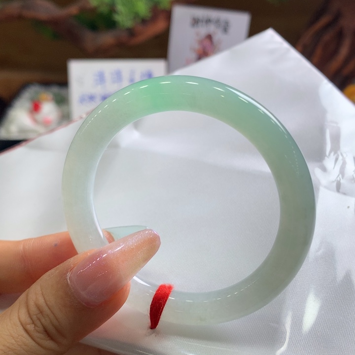 翡翠手镯未镶嵌13号