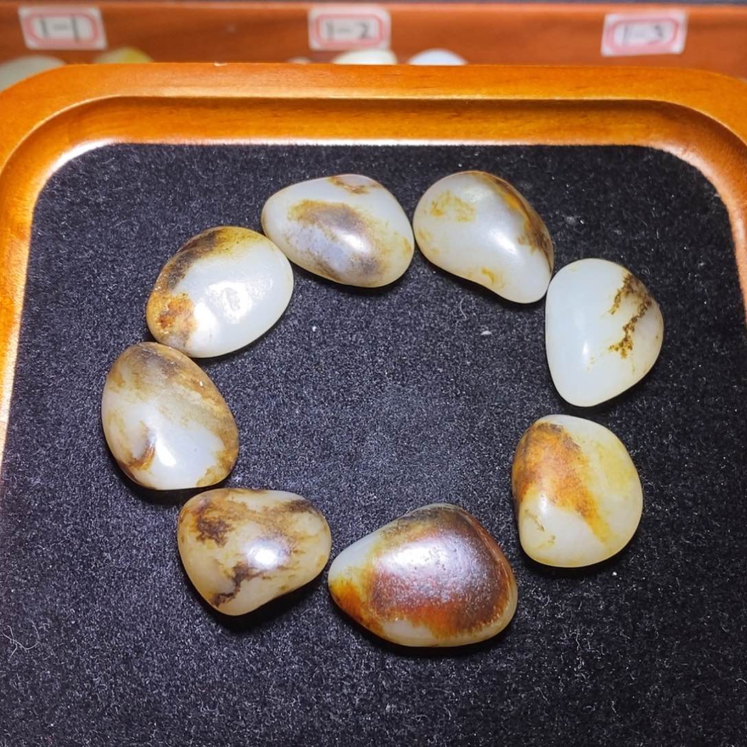 和田玉未镶嵌手链