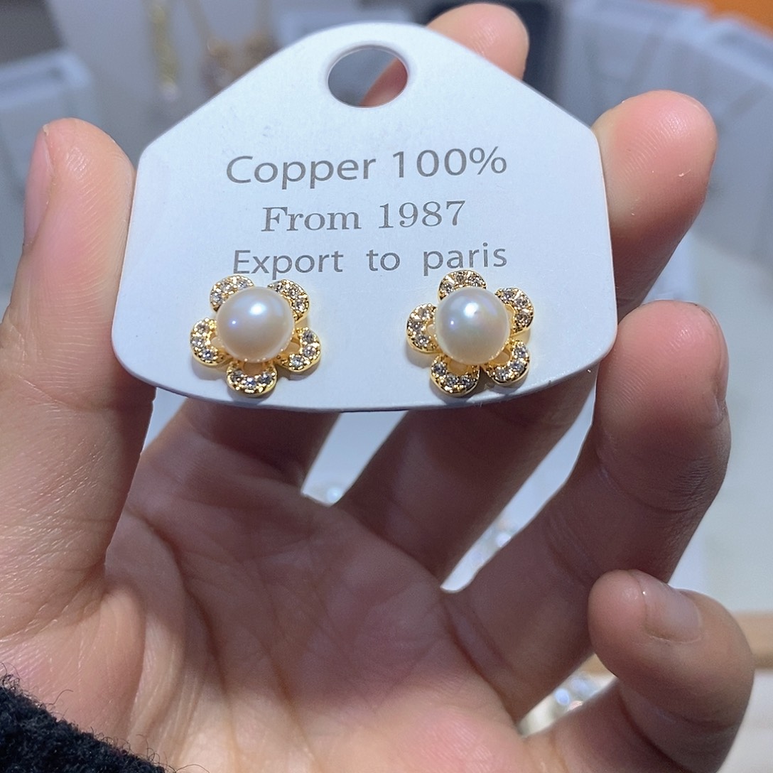 未镶嵌淡水珍珠耳饰