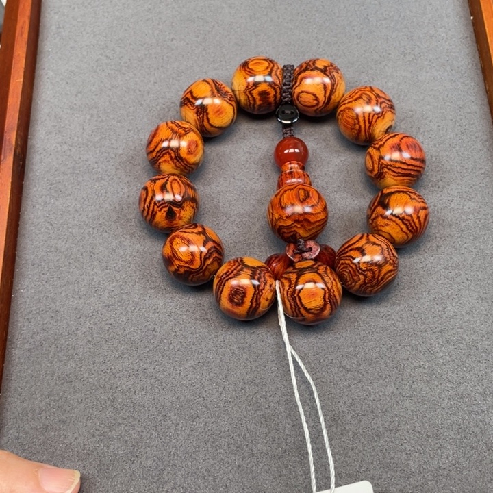 太***极手串/手链黄花梨/降香黄檀海南黄花梨对眼鬼脸20