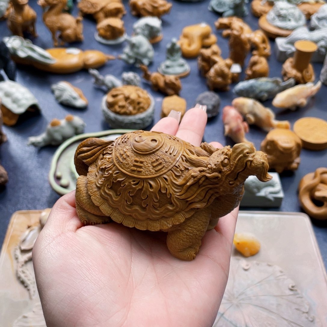 龙龟松花石雕刻手工