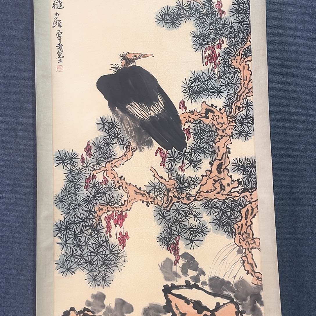 隔空玻璃隔层设计采用玻璃材料制造