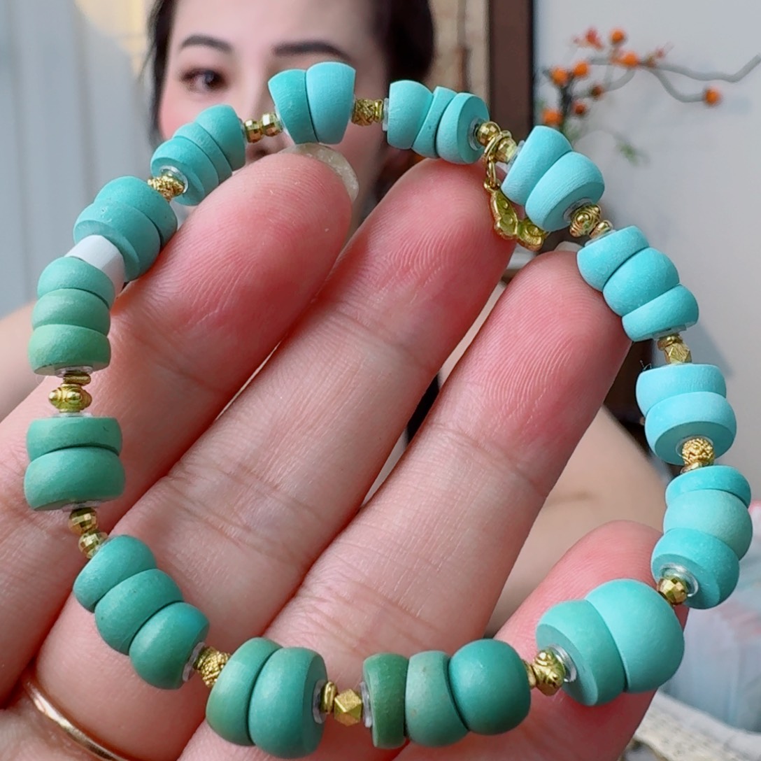 绿松石未镶嵌挂件