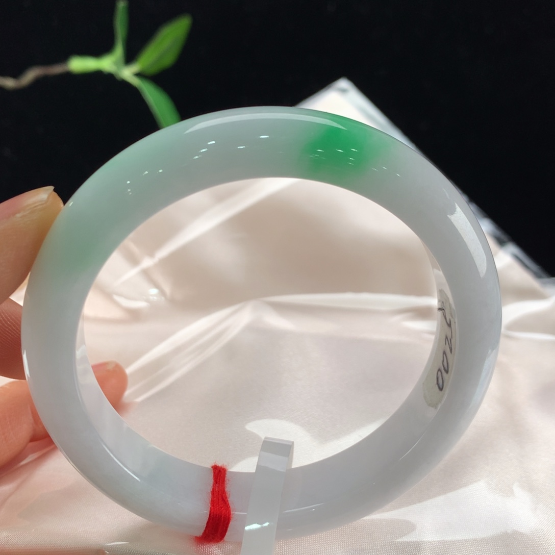 翡翠手镯未镶嵌111-0025